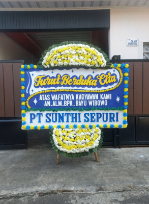 Papan Bunga Duka di Niname